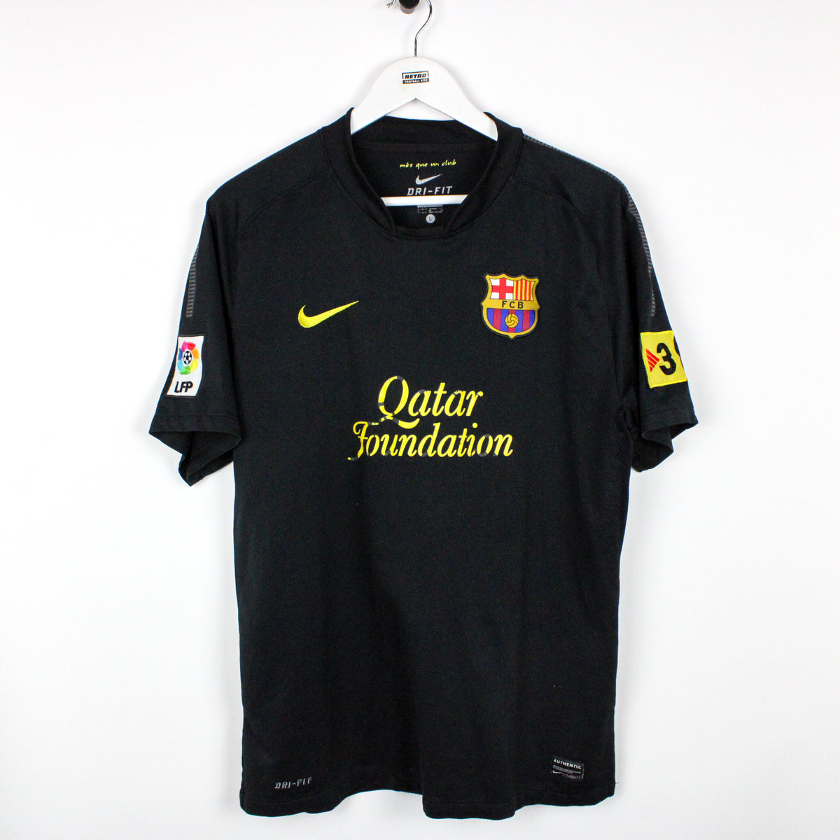 聖*人様 FC Barcelona 11-12 Away XAVI ユニ s-l400.jpg